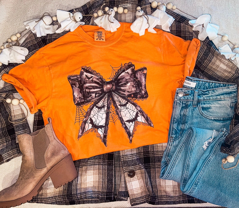 Pre-Order Halloween Bow Graphic Tee